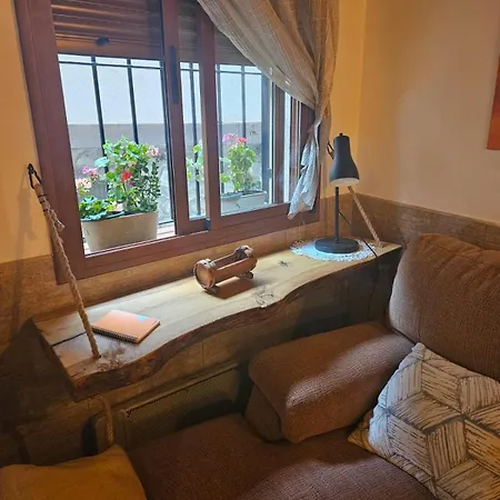 El Nido, * Casas del Castañar